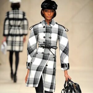 BURBERRY PRORSUM Runway 2011 Black/white Plaid Virgin Wool Coat